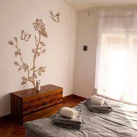 Apartment Cserkelak *
